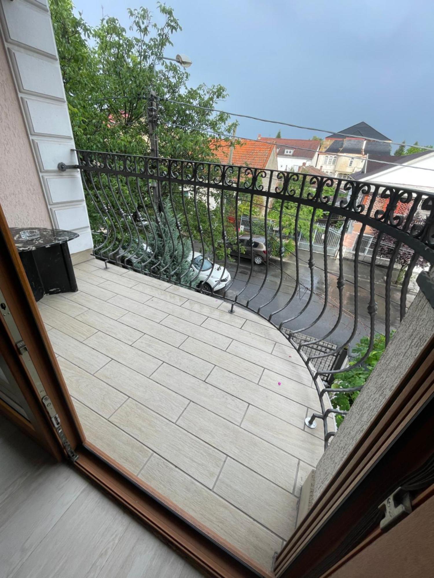 Apartment In The Villa Northern Dreams #1 Parking Included In Price Timişoara Buitenkant foto